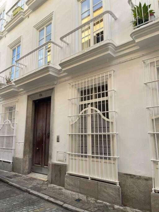 1 Cozy Bedroom In Center Jerez Apartment