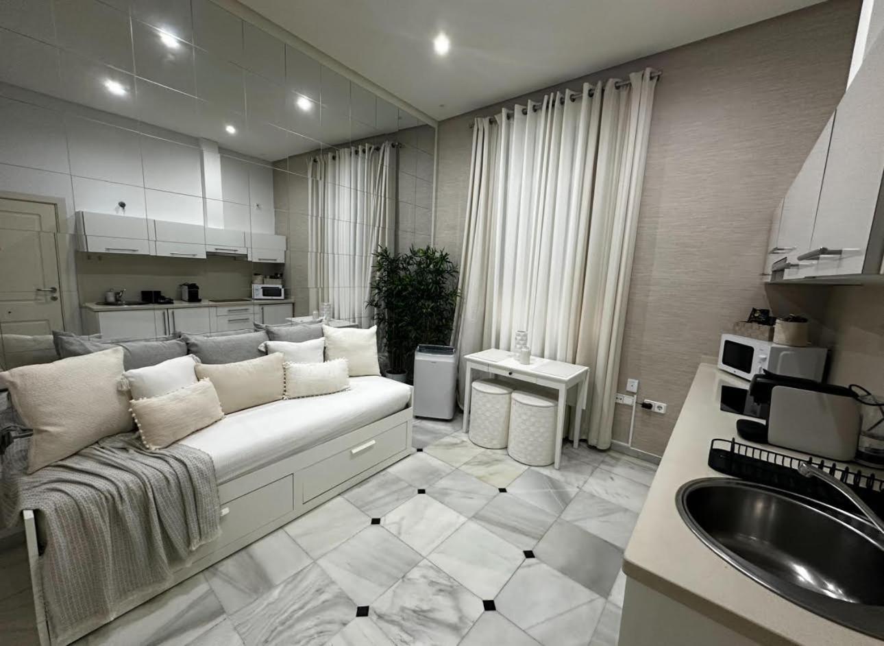 1 Cozy Bedroom In Center Jerez *